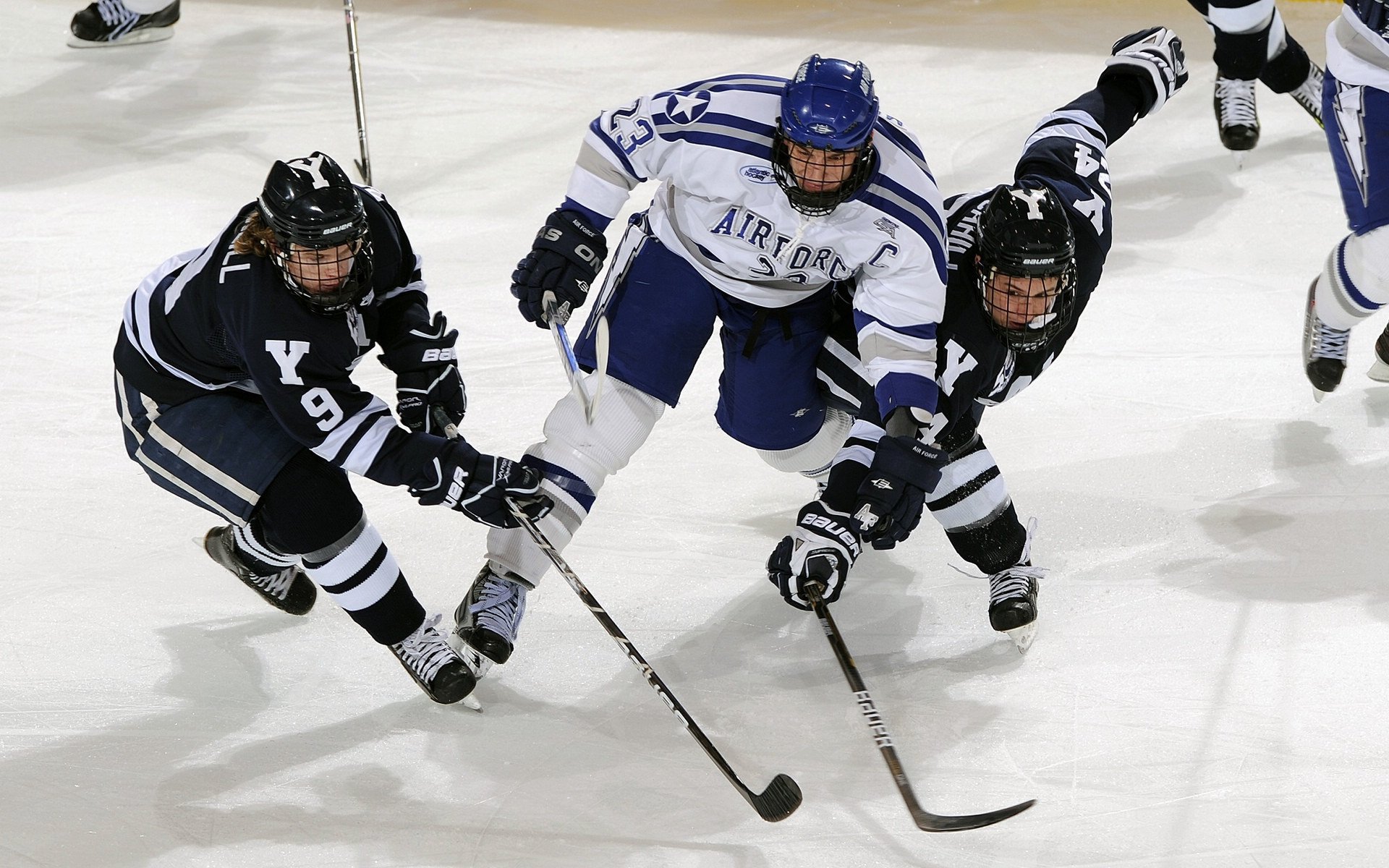詹姆斯谈坚持训练背后动力来源，詹姆斯练力量