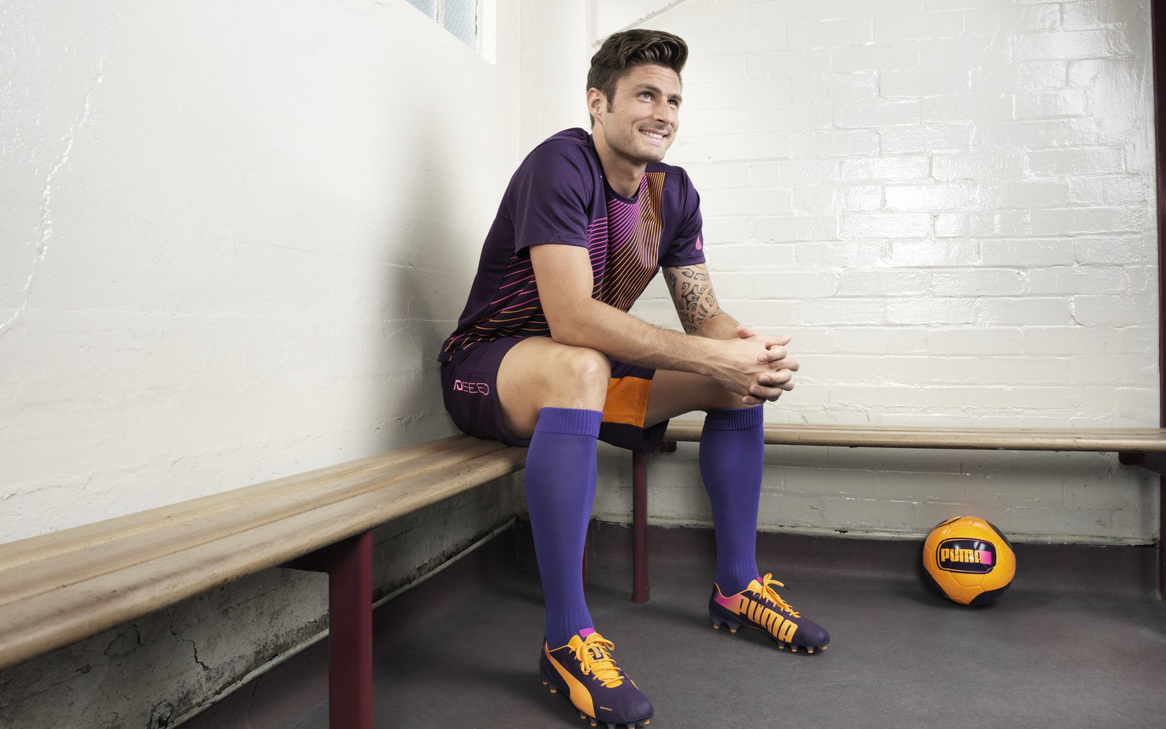 达米恩·麦肯齐：全黑队进攻的“加速器”，用极速突破撕开防线